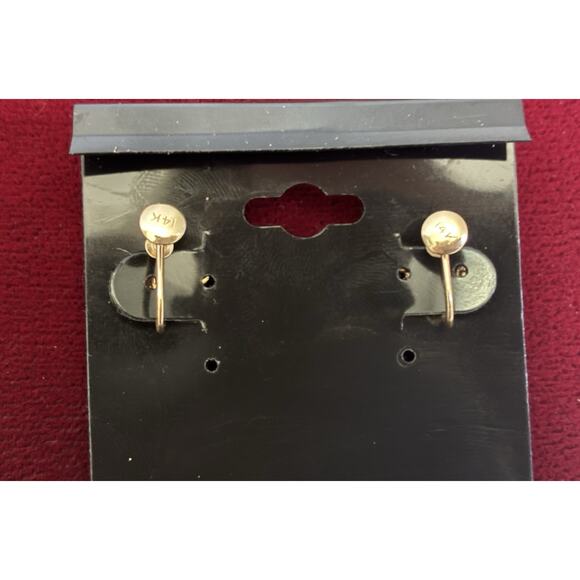 Carnelian Shell Cameo Stone Earrings 14kt Yellow Gold Screwbacks For Non-Pierced - Picture 4 of 6